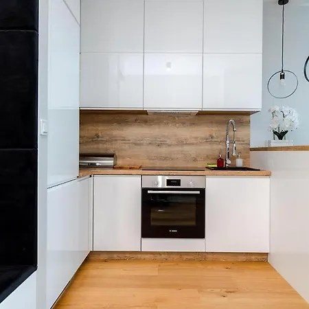 D&k Free Parking Komputerowa 8 Warschau