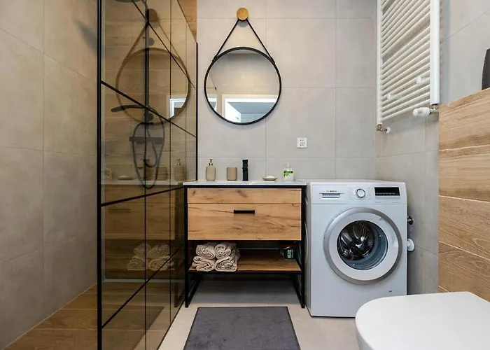 D&k Free Parking Komputerowa 8 * Varsóvia